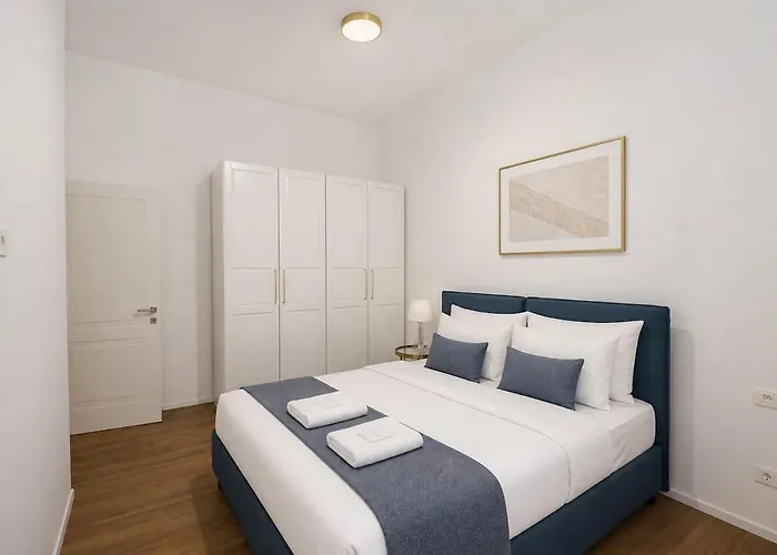 Near Tiber Deluxe 2 - Near Centre & Tiber, Wifi & Ac *
