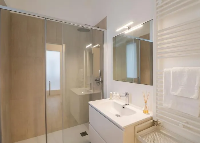 Near Tiber Deluxe 2 - Near Centre & Tiber, Wifi & Ac Appartamento *